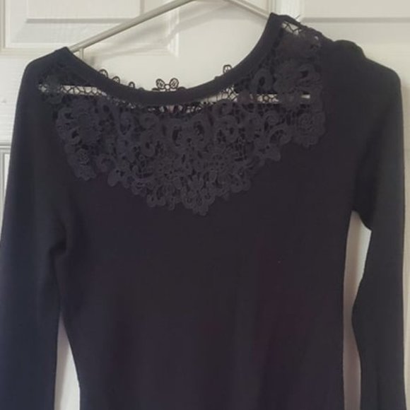 White House Black Market Bow Sweater - Picture 1 of 8